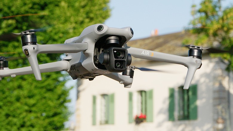 DJI Air 3S Drone Announced With Longer Flight Time and Better Camera